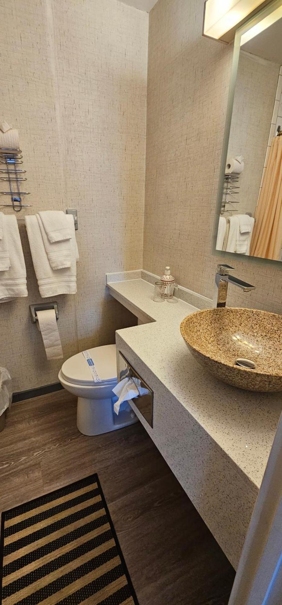 Hotel Oasis Lac St-Louis Салаберри-де-Валлифилд Экстерьер фото